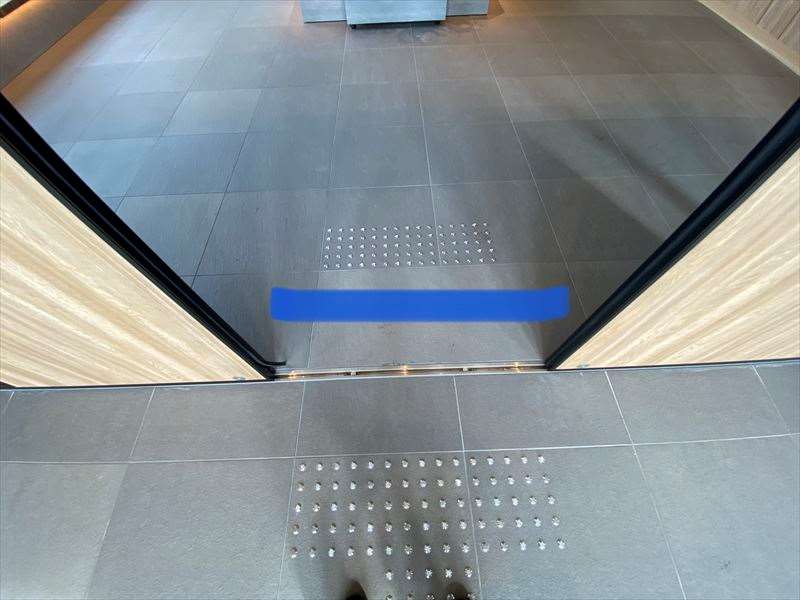 点字ブロック終点