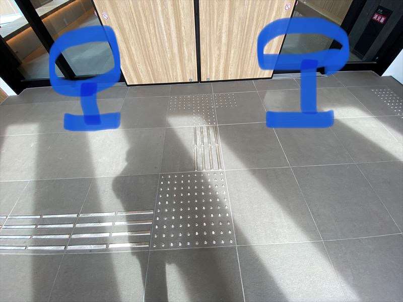 エントランス全景